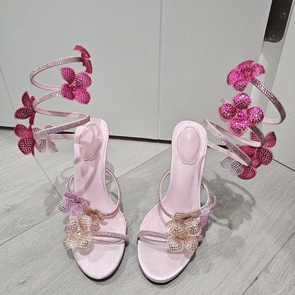 Size 34 Elegant Pink Floral Women's Heels - Picture 1 of 3